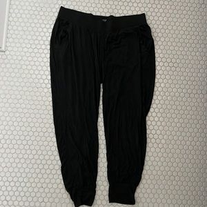 Gap love maternity joggers